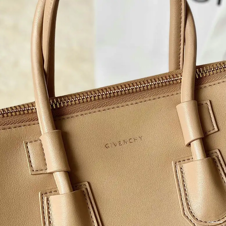 Fashionrep 2209SW0088 Bag Givenchy 0708